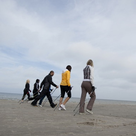Marche nordique à la plage